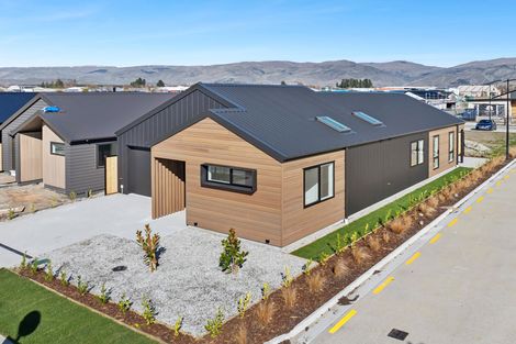 Photo of property in 9 Sandstorm Way, Cromwell, 9310