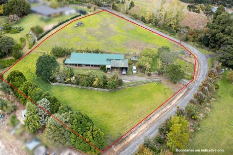 Photo of property in 83 Pipitiwai Drive, Helensville, Kaukapakapa, 0871