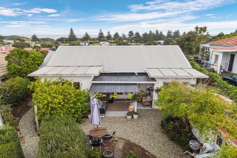 Photo of property in 39 Matai Street, Castlecliff, Whanganui, 4501