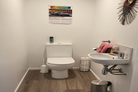 Photo of property in 18 Marine Parade South, Foxton Beach, Foxton, 4815