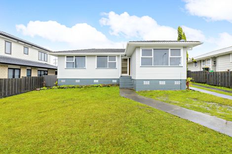 Photo of property in 11 Othello Drive, Clover Park, Auckland, 2023