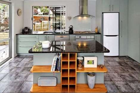 Photo of property in 12 Annison Avenue, Glen Eden, Auckland, 0602