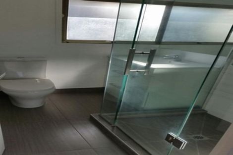 Photo of property in 40a Omahu Road, Greenlane, Auckland, 1051