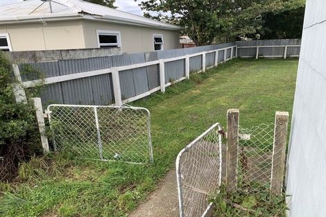 Photo of property in 11 Goldsmith Crescent, Levin, 5510