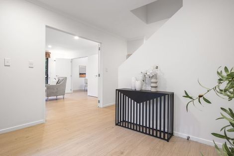 Photo of property in 7 Twin Court, Albany, Auckland, 0632