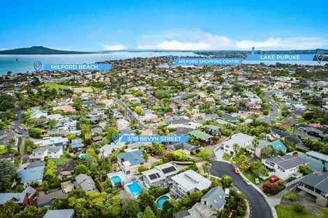 Photo of property in 3/18 Bevyn Street, Castor Bay, Auckland, 0620