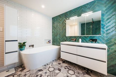 Photo of property in 16 Mudgway Place, Awapuni, Palmerston North, 4412