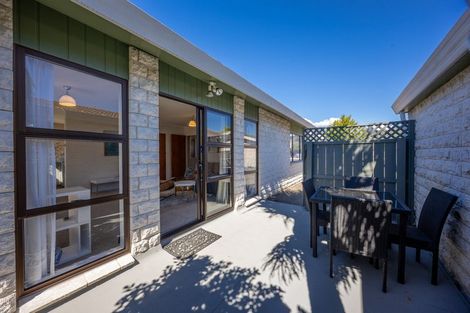 Photo of property in 2/11 Cambria Street, The Wood, Nelson, 7010