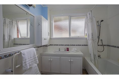 Photo of property in 92 Kent Street, Marchwiel, Timaru, 7910