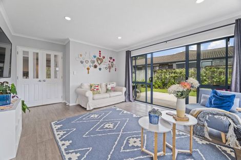 Photo of property in 17 Edward Payton Grove, Pukehangi, Rotorua, 3015