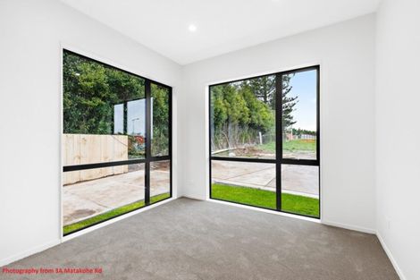 Photo of property in 3b Matakohe Road, Westgate, Auckland, 0814