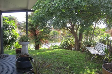 Photo of property in 15 Monarch Place, Paraparaumu Beach, Paraparaumu, 5032