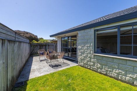 Photo of property in 3 Glen Loch Place, Paraparaumu, 5032