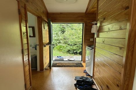 Photo of property in 1 Churchouse Road, Greenhithe, Auckland, 0632