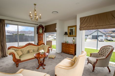 Photo of property in 10 Willoughby Place, Clyde, 9330