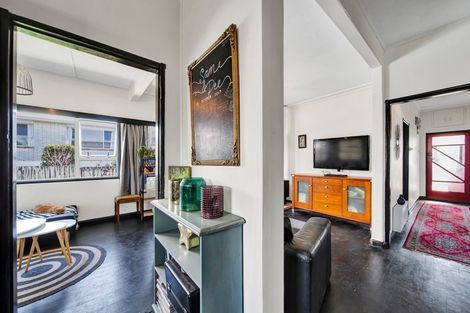 Photo of property in 48b Richmond Street, Waitara, 4320