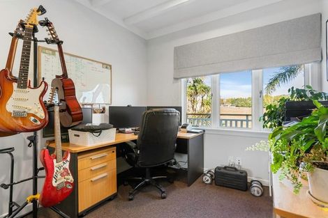 Photo of property in 294 Clevedon Kawakawa Road, Clevedon, Papakura, 2585