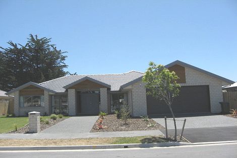 Photo of property in 20 Reka Street, Parklands, Christchurch, 8083