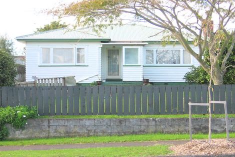 Photo of property in 2/26 Churchill Avenue, Manurewa, Auckland, 2102