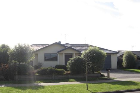 Photo of property in 19 Farringdon Avenue, Rototuna North, Hamilton, 3210