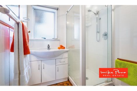 Photo of property in 2/18 Glengarry Road, Glen Eden, Auckland, 0602