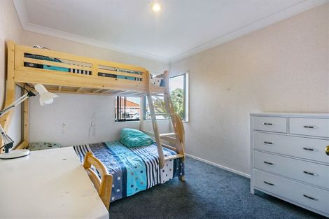 Photo of property in 13 Rathmar Drive, Manurewa, Auckland, 2105