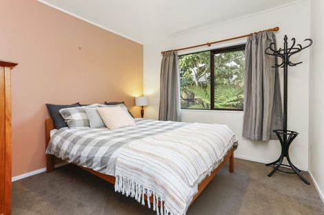 Photo of property in 2/23 Gwenand Place, Botany Downs, Auckland, 2010