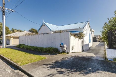 Photo of property in 1/30 Bulteel Street, New Plymouth, 4310