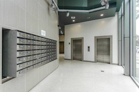 Photo of property in Scene Three Apartments, 806/30 Beach Road, Auckland Central, Auckland, 1010