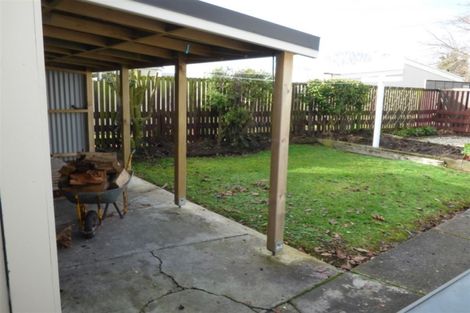 Photo of property in 16 Centennial Avenue, Balclutha, 9230