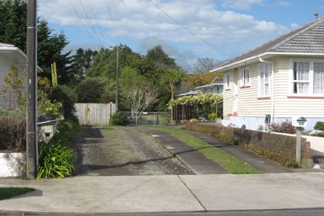 Photo of property in 14a Trafalgar Street, Westown, New Plymouth, 4310