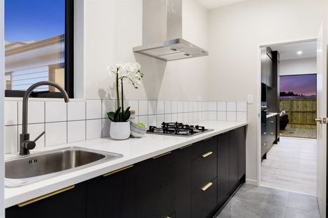 Photo of property in 35 Jeroboam Loop, Kumeu, 0810