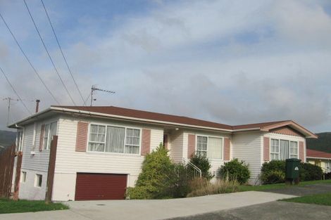 Photo of property in 48 Saint Johns Terrace, Tawa, Wellington, 5028