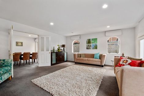 Photo of property in 11 Kahala Place, West Harbour, Auckland, 0618