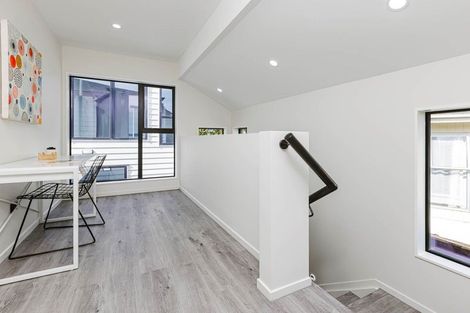 Photo of property in 16d Smedley Street, Manurewa, Auckland, 2102