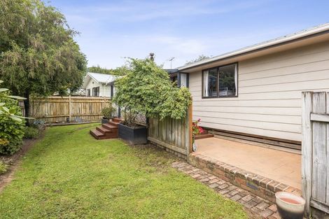 Photo of property in 25 Hookway Grove, Paraparaumu, 5032