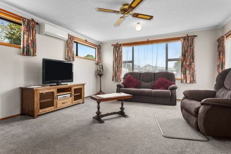 Photo of property in 65 College Road, Edgecumbe, 3120