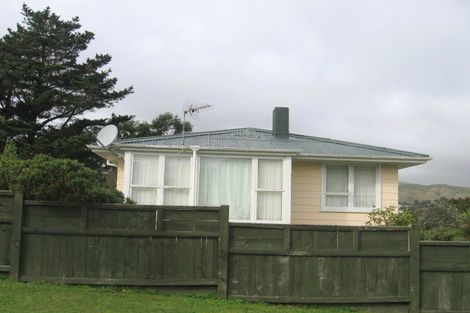 Photo of property in 19 Passive Grove, Ascot Park, Porirua, 5024