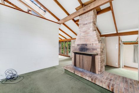 Photo of property in 15 Fenton Terrace, Cockle Bay, Auckland, 2014