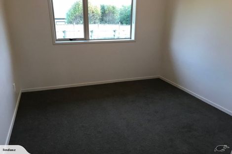 Photo of property in 3 Frank Knight Place, Waiuku, 2123