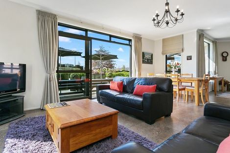 Photo of property in 2 Pengover Avenue, Leamington, Cambridge, 3432