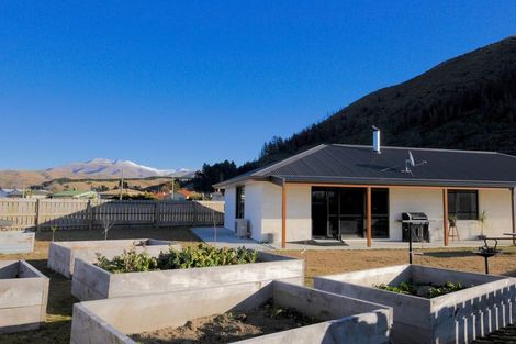Photo of property in 70 Gordon Street, Kurow, 9435