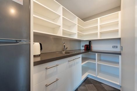 Photo of property in 4 Rochfort Crescent, Pyes Pa, Tauranga, 3112