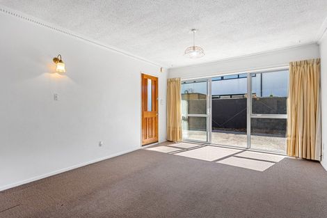 Photo of property in 2/110 Caledonian Road, St Albans, Christchurch, 8014