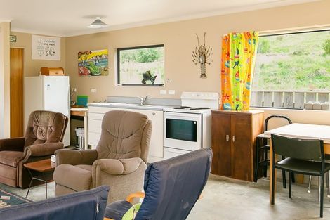 Photo of property in 64 Pinedale Crescent, Riversdale Beach, Masterton, 5872