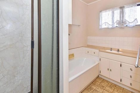 Photo of property in 9 Brynbela Court, Papakura, 2110