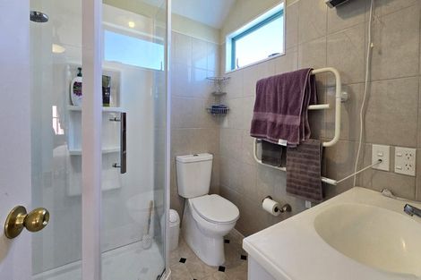 Photo of property in 8 Montague Way, Taradale, Napier, 4112