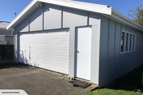 Photo of property in 4 Royston Street, Rosehill, Papakura, 2113