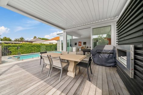 Photo of property in 41 Regina Street, Westmere, Auckland, 1022