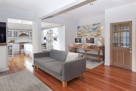 Photo of property in 9 Waiwetu Street, Fendalton, Christchurch, 8052